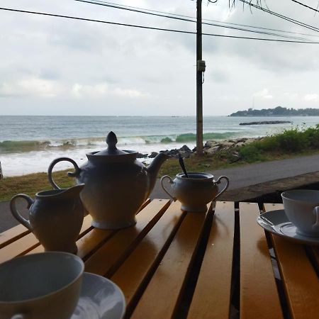 Sunchaser Beach Hotel Tangalle Zewnętrze zdjęcie