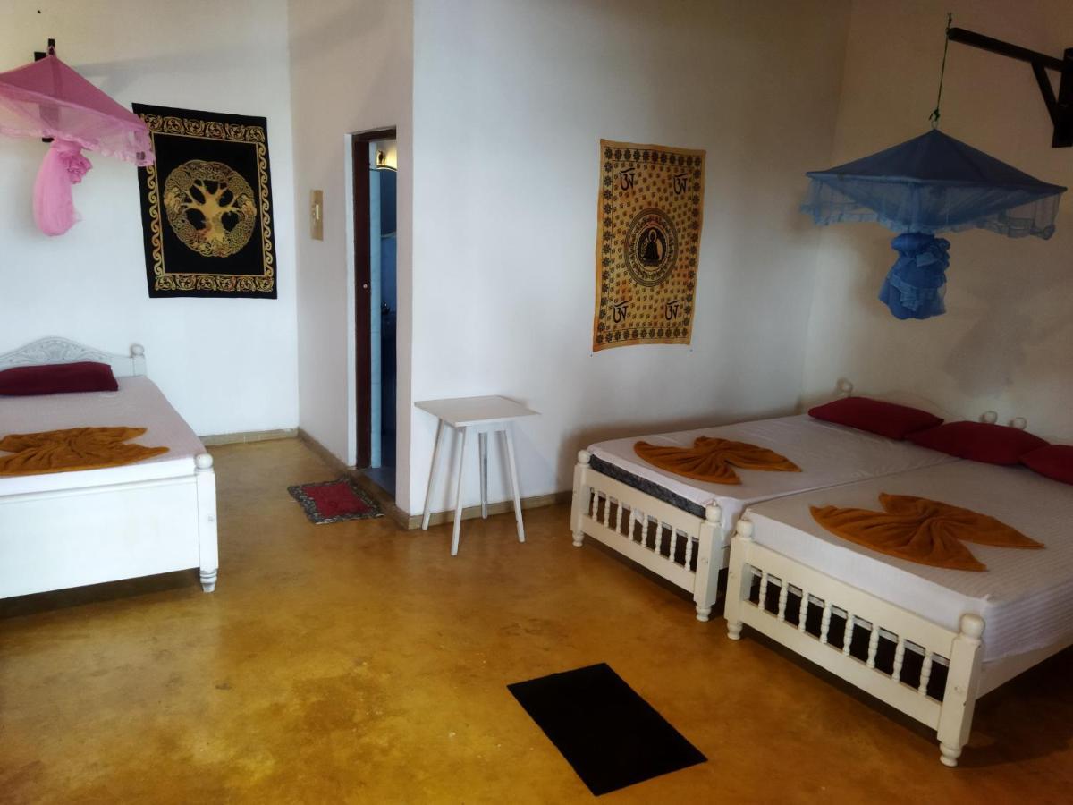 Sunchaser Beach Hotel Tangalle Zewnętrze zdjęcie