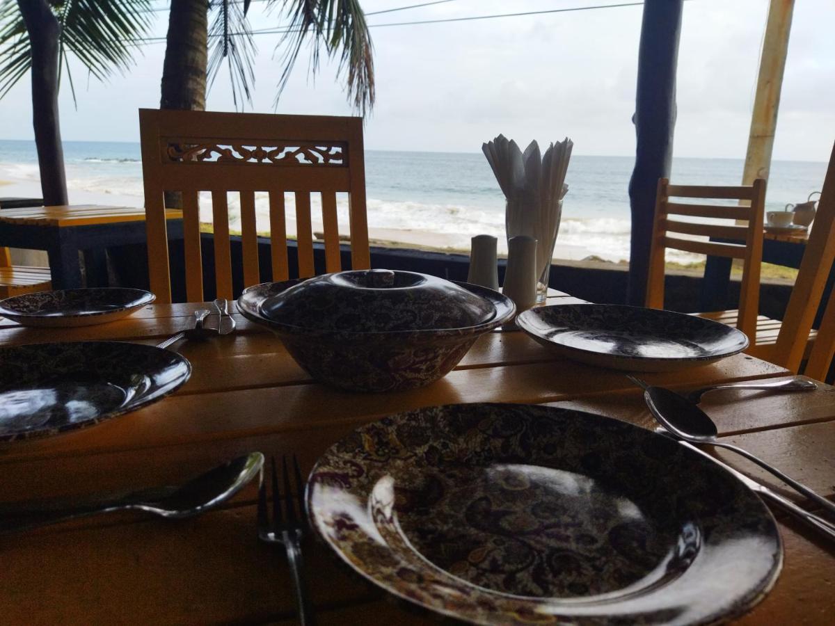 Sunchaser Beach Hotel Tangalle Zewnętrze zdjęcie