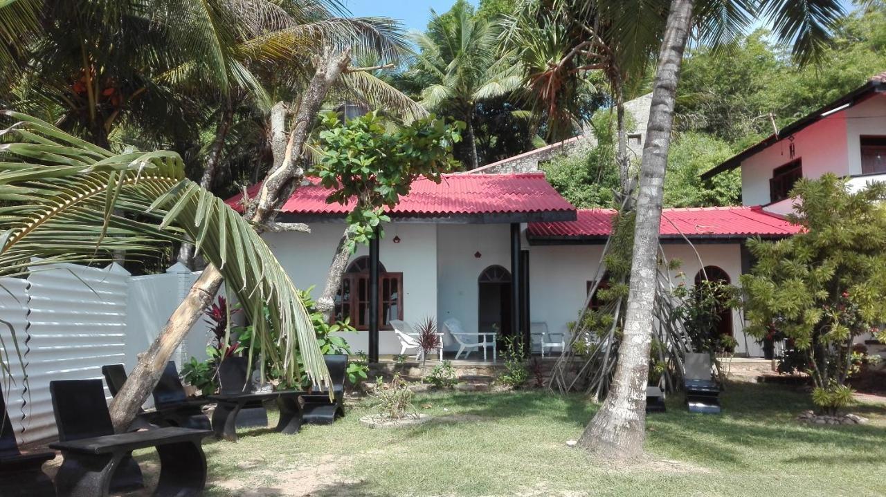Sunchaser Beach Hotel Tangalle Zewnętrze zdjęcie