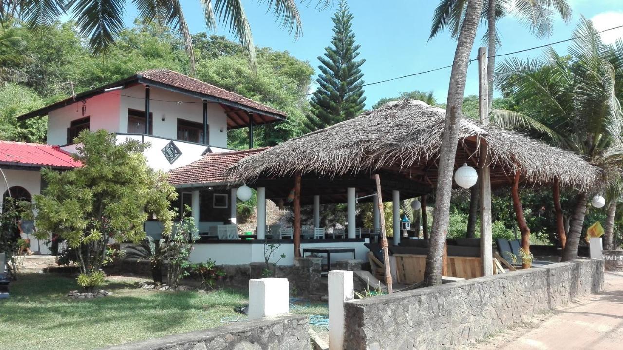 Sunchaser Beach Hotel Tangalle Zewnętrze zdjęcie