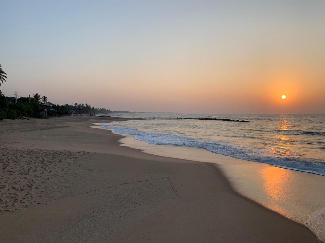 Sunchaser Beach Hotel Tangalle Zewnętrze zdjęcie
